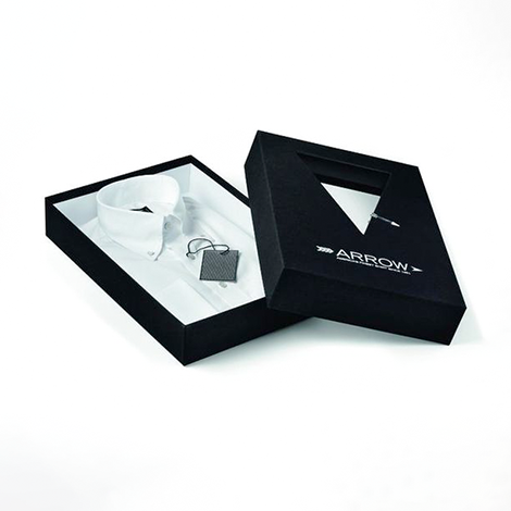 Custom Luxury Apparel Boxes